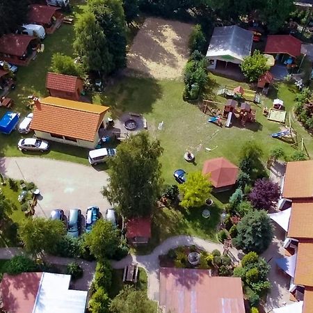 Hotel Osrodek Wypoczynkowy W Jeleniu Borne Sulinowo Exterior foto