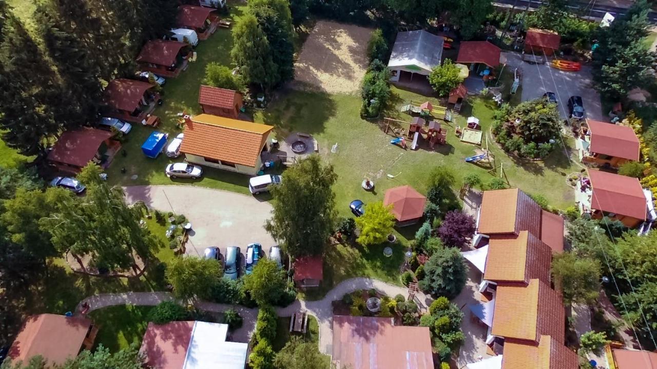 Hotel Osrodek Wypoczynkowy W Jeleniu Borne Sulinowo Exterior foto