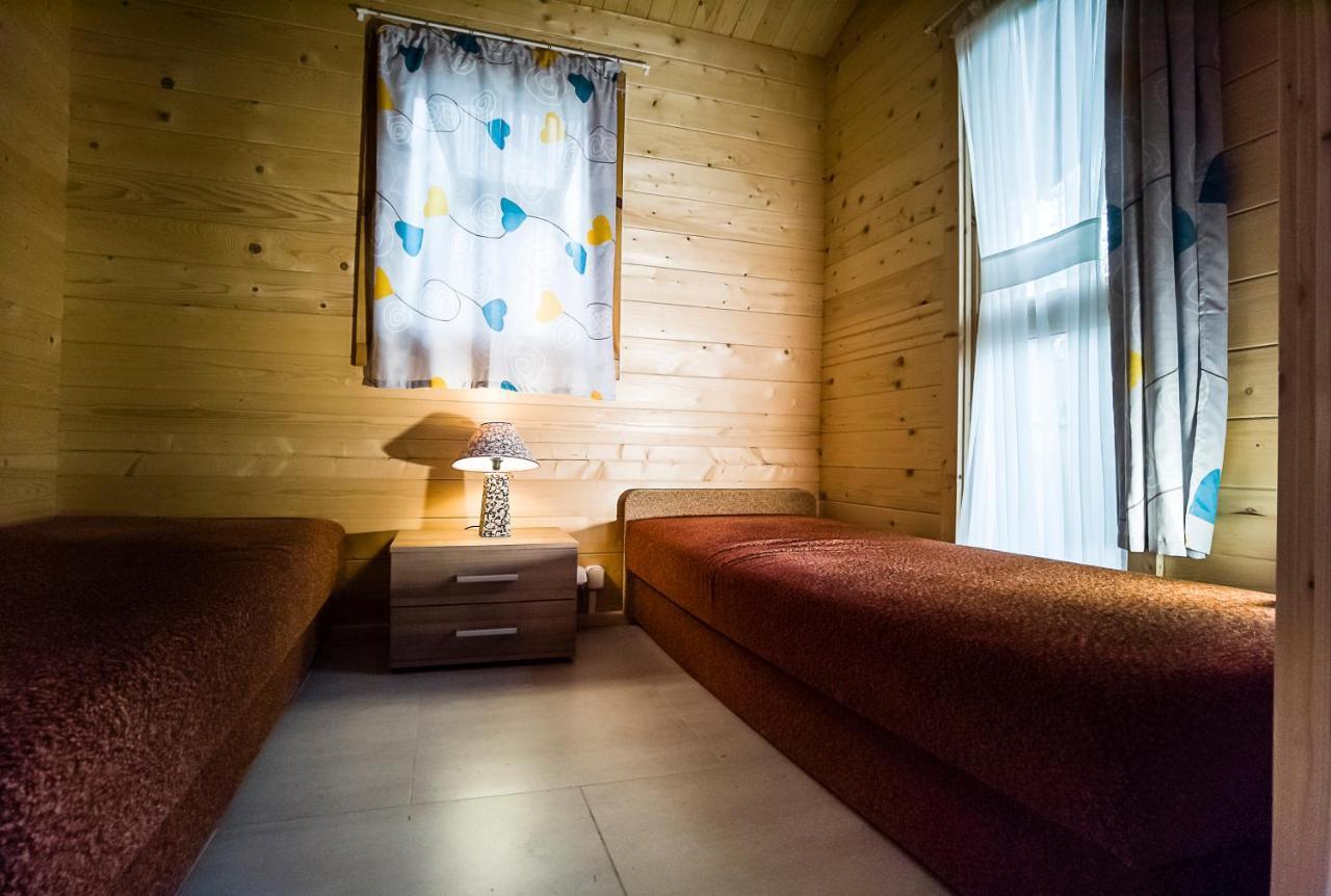 Hotel Osrodek Wypoczynkowy W Jeleniu Borne Sulinowo Exterior foto