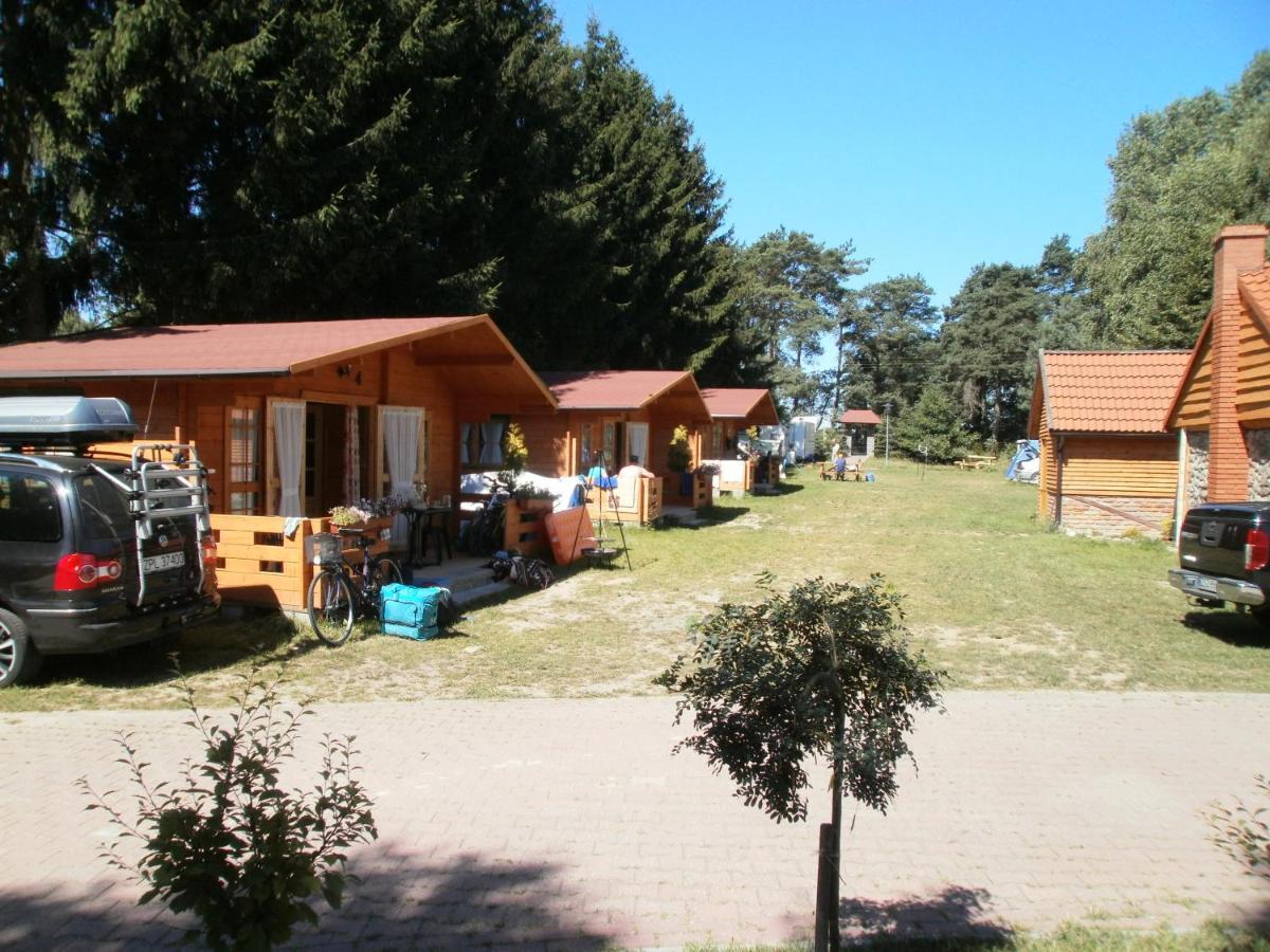 Hotel Osrodek Wypoczynkowy W Jeleniu Borne Sulinowo Exterior foto